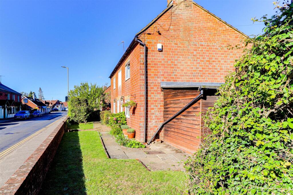 03. Front aspect 1.3.jpg