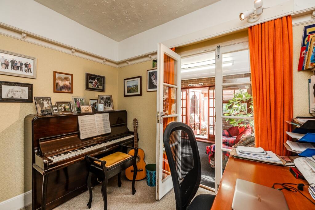 5TheRise-DarrasHall-NE209LJ-30