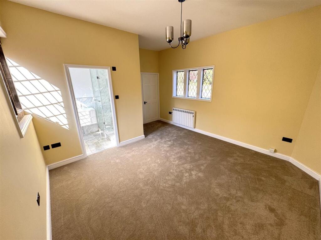 GROUND FLOOR BEDROOM ONE