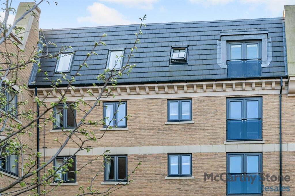 8642581-exterior05.jpg