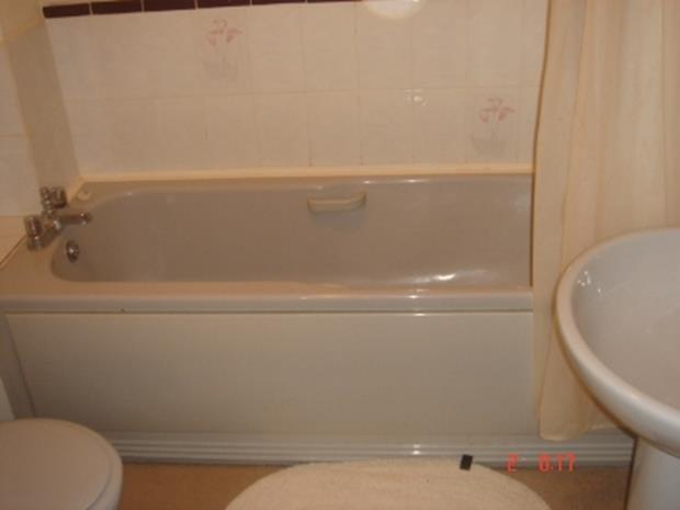 17AshleighHouseBathroom