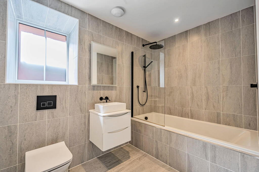 19-681e3a2042372-1287636-ARW-19