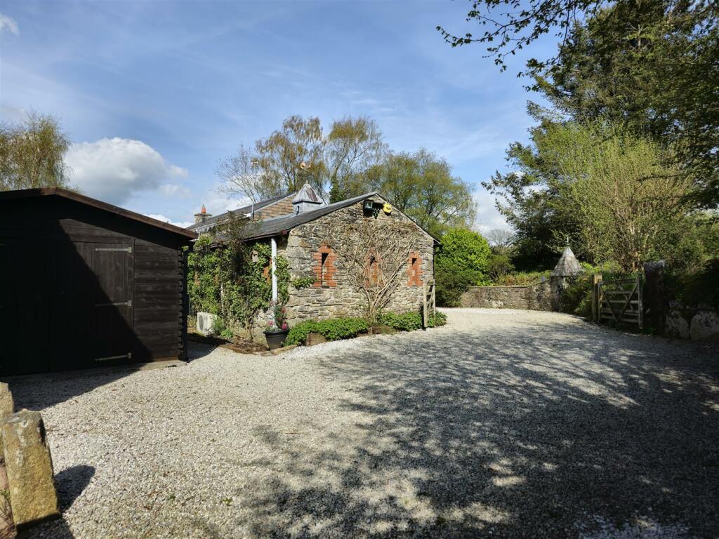 Driveway.jpg