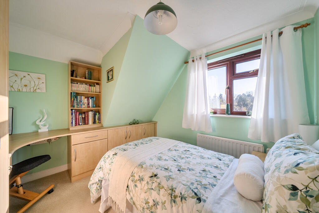 1395909-15-695e48...