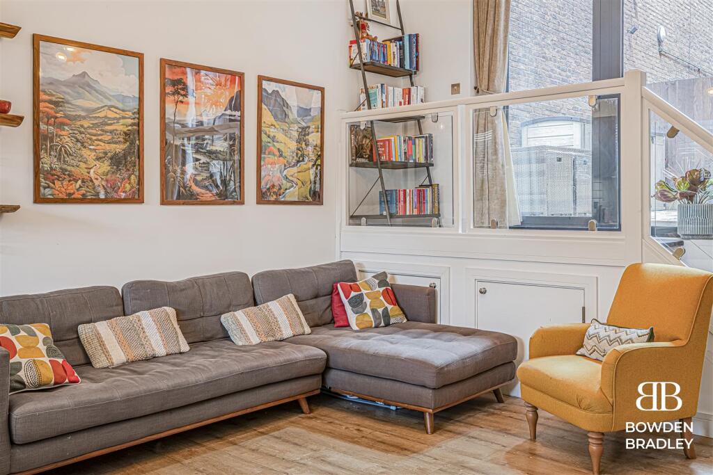 Living Room/Kitchen