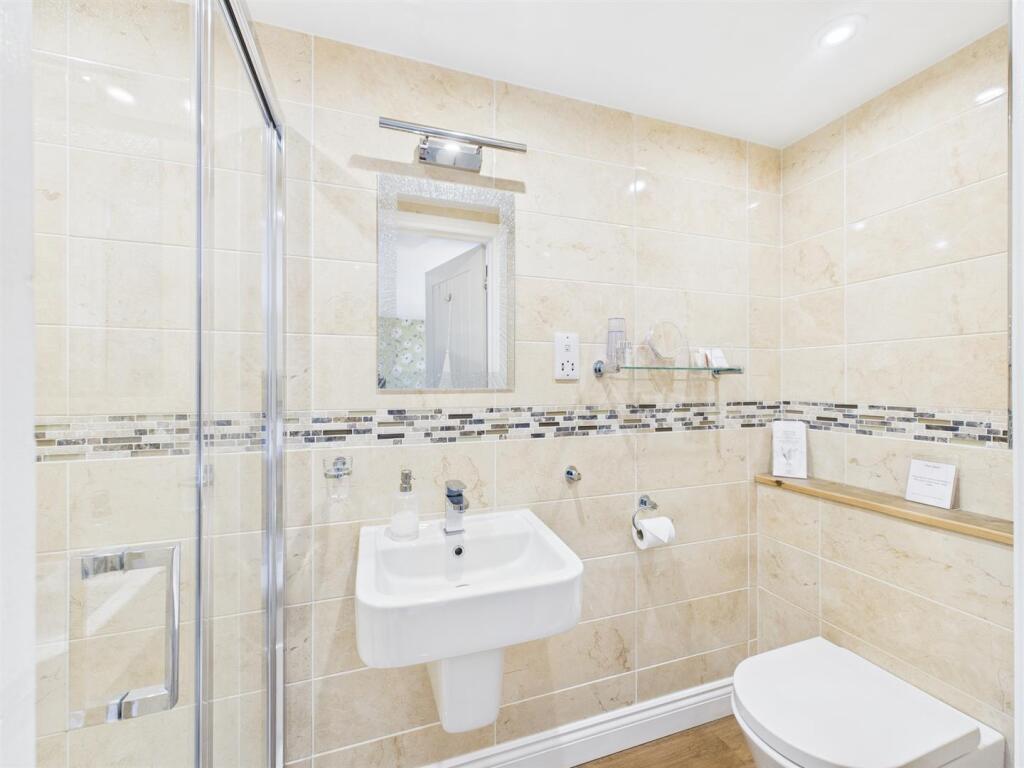 Ensuite Shower Room