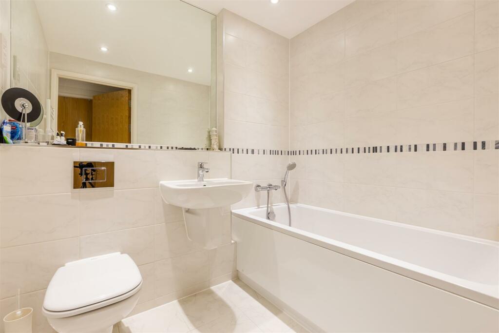 A14 - Dartmouth, Flat 1 Westwater Court - 231220.j
