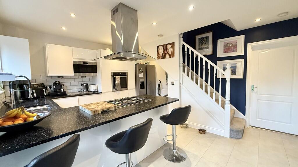 Kitchen/dining ro...