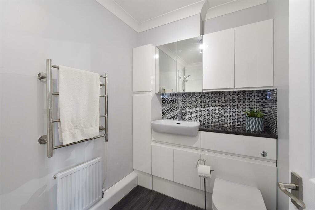 Ensuite Shower Room