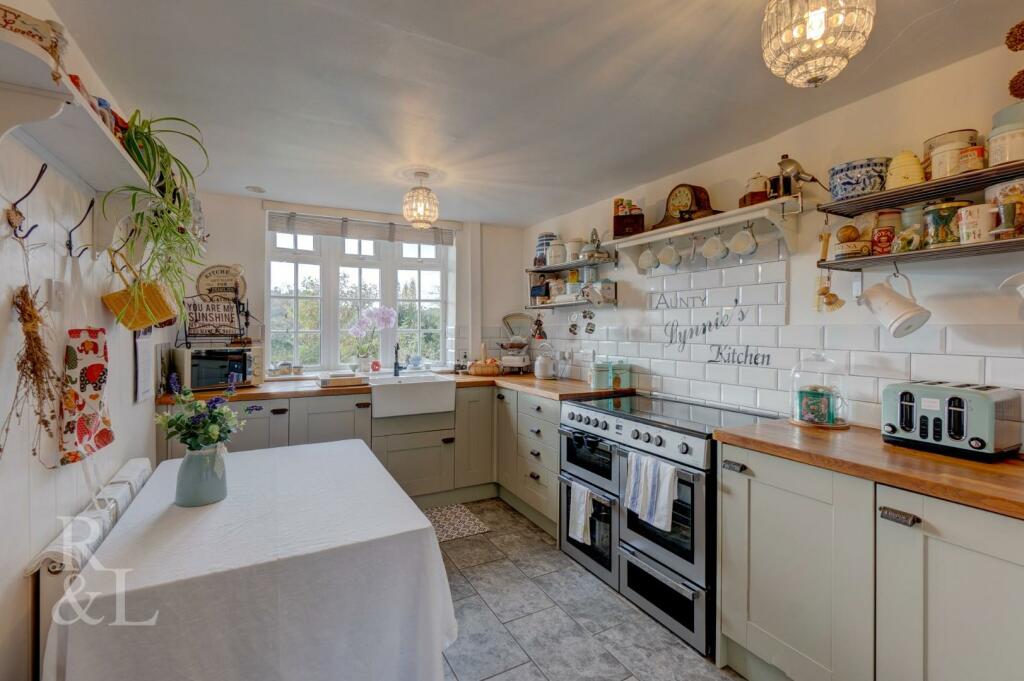 Wood Street  (2).jpg