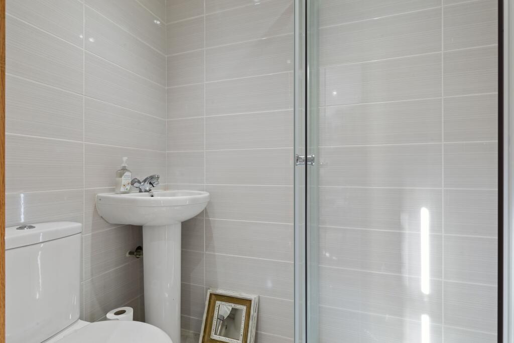 Ensuite to Games Room/Bedroom