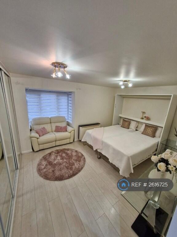 Lounge With Beds Open