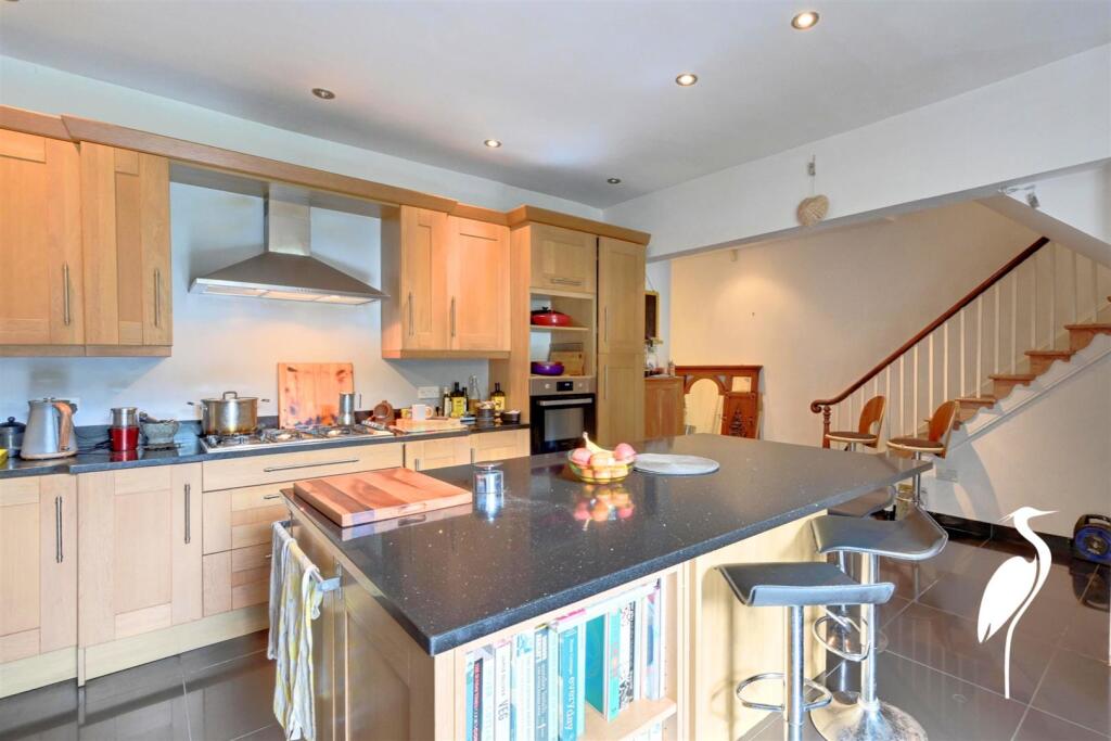 Breakfasting Kitchen