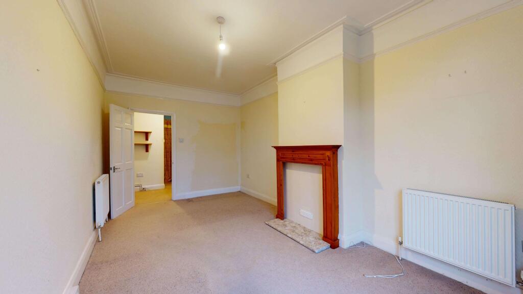 Flat A, 32 Ethelbert Road, Raynes Park, London, SW20 8QE