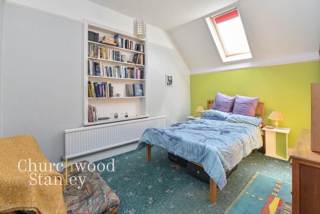 Second bedroom