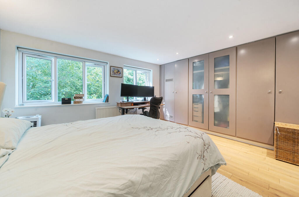 1319364-12-68679d...