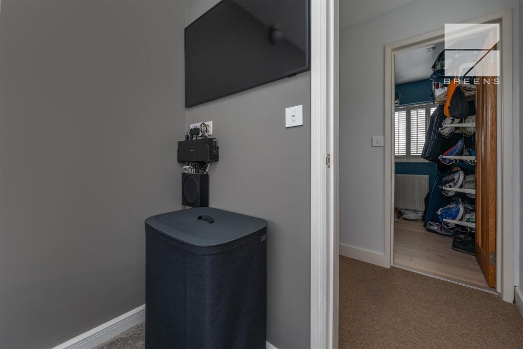 8 Belmont Close_0025.jpg