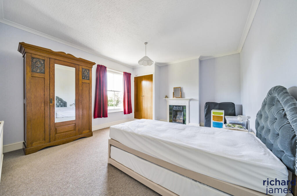 6de714d6-4375-4e5...