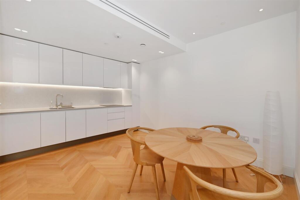 176-Millbank-Quarter (2).JPG