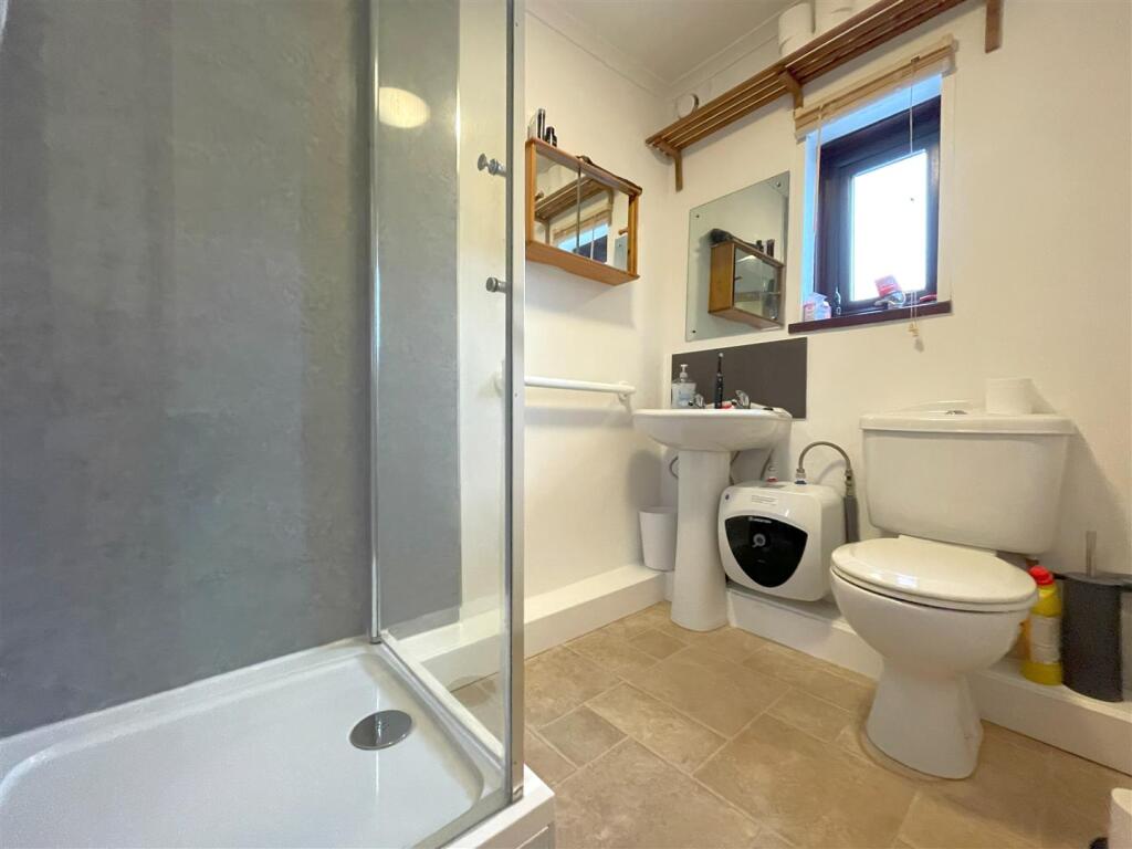 shower room.jpg