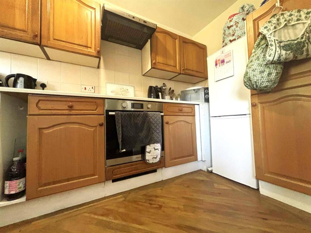KITCHEN 1.jpg