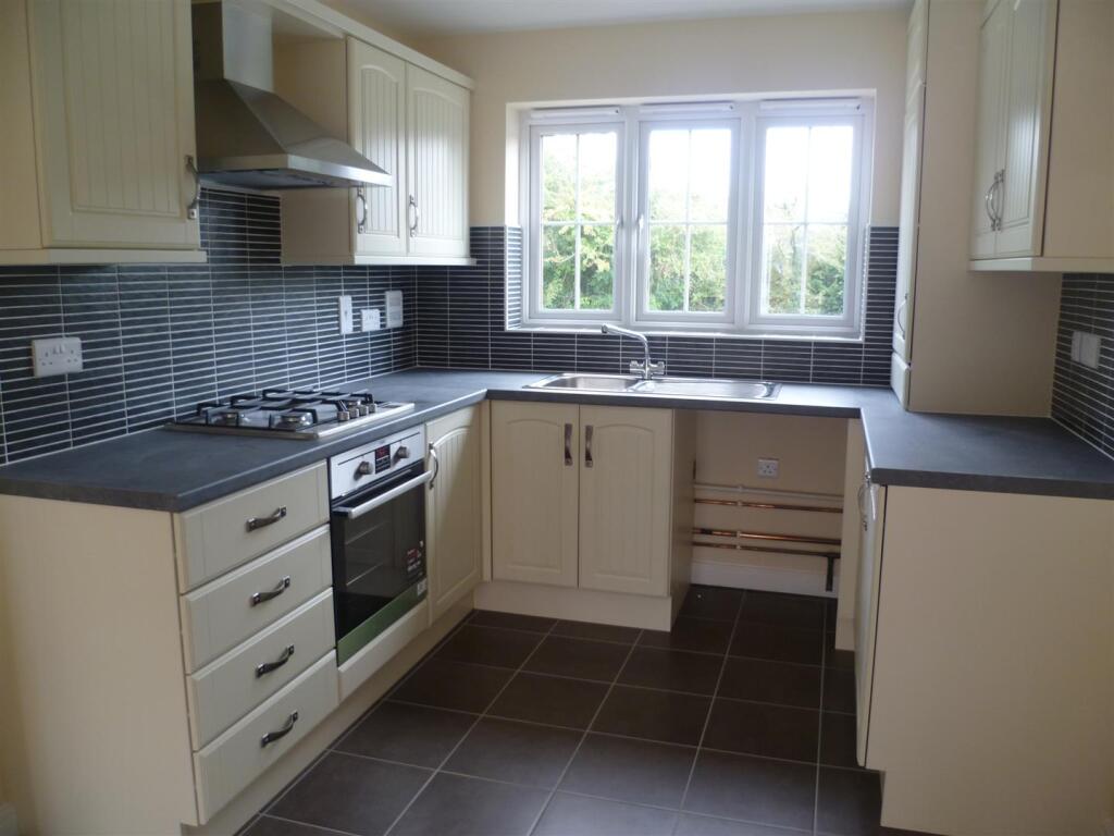 11 Barr Close Enderby Marketing Pics 009.jpg