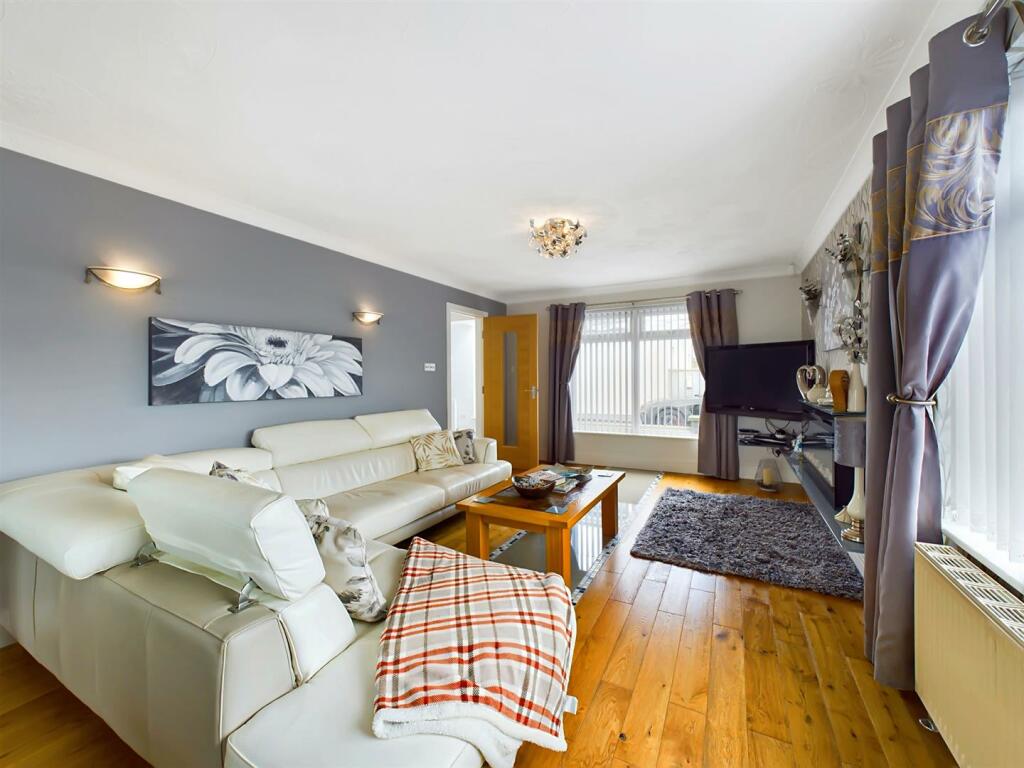 Lounge.