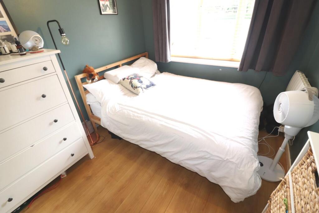 BED 2.jpg