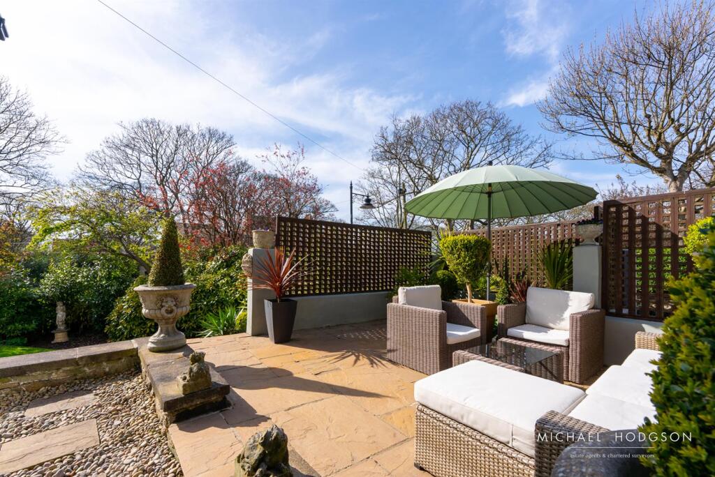 59 Front Street Whitburn-76.jpg