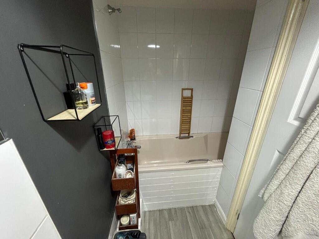 Pier Road, Gravesend, Kent, DA11