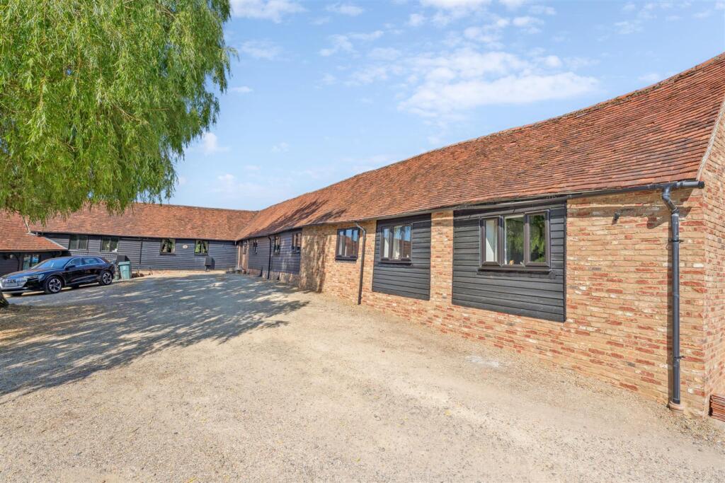 Kaycey Barn, Lower End