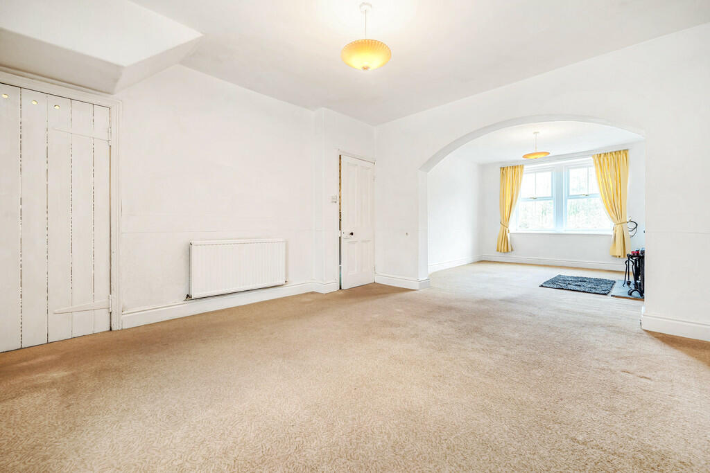 Living / Dining R...