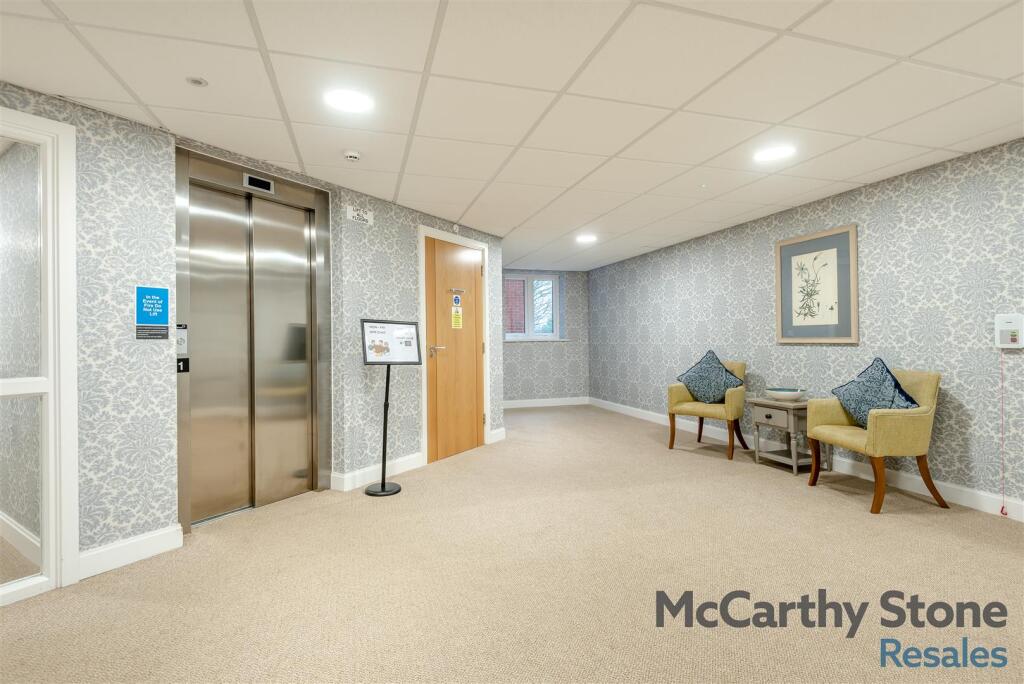 8673673-interior22.jpg