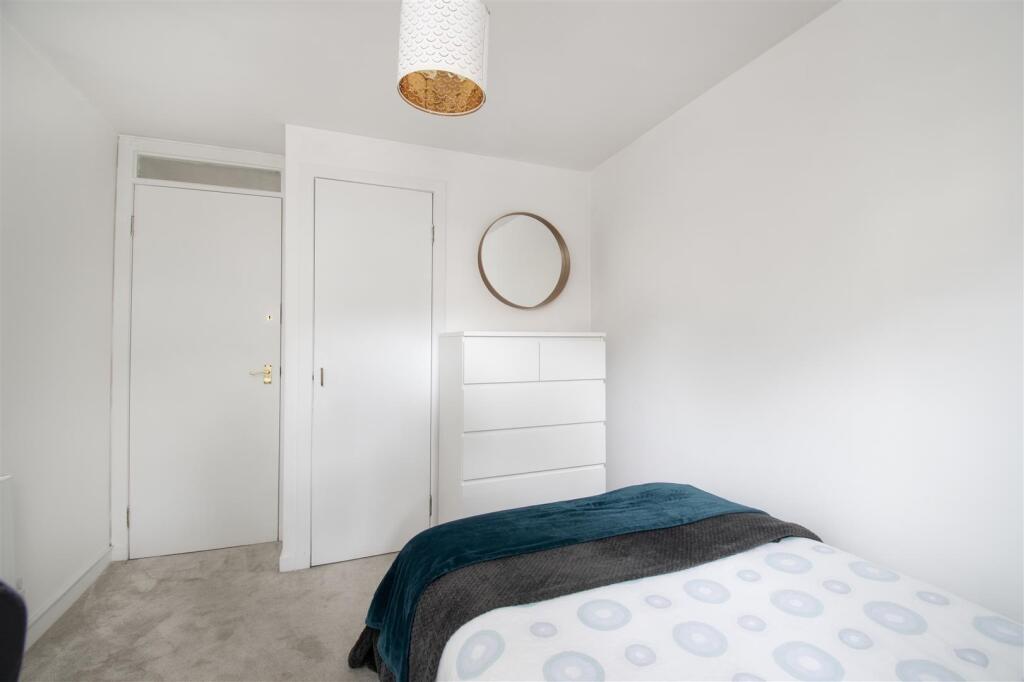 bedroom 3 (2).jpg