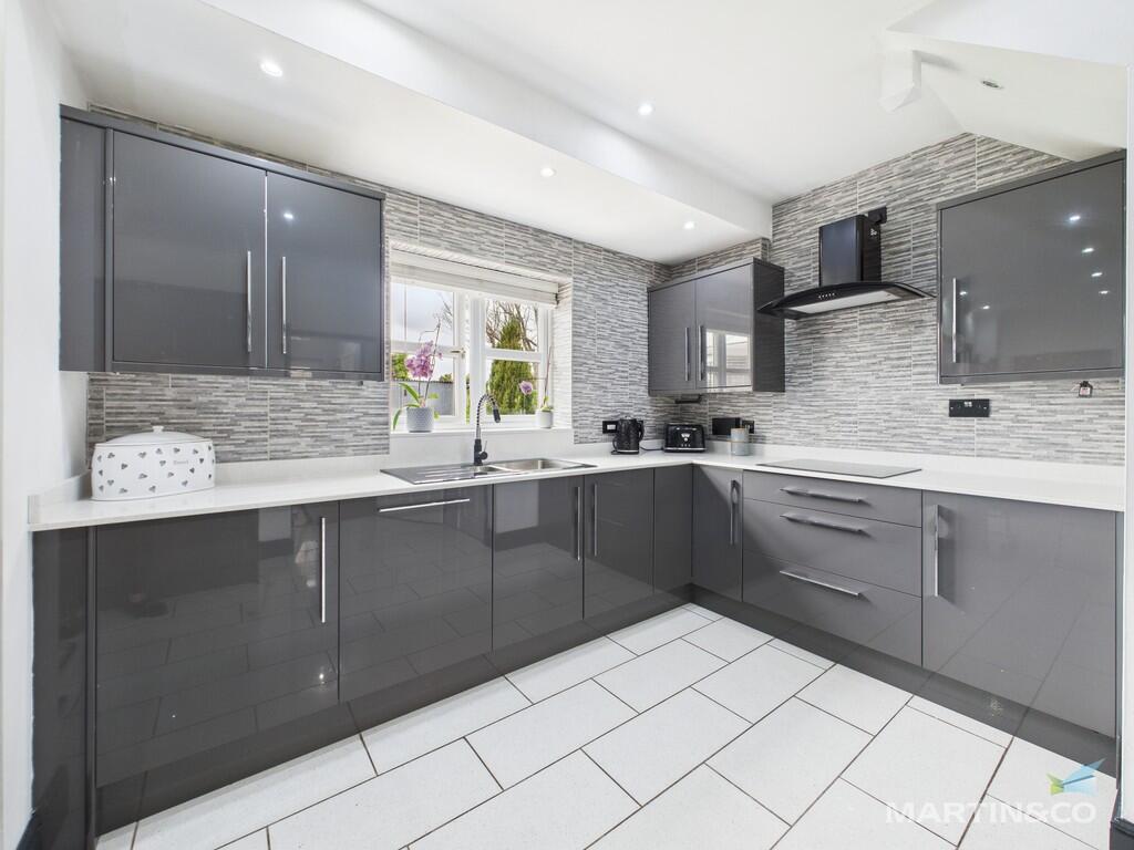 CAM03111G0-PR0365...