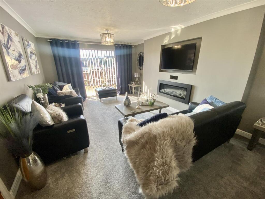 Bramleys Estate Agents - Fairfield Drive - Mirfiel