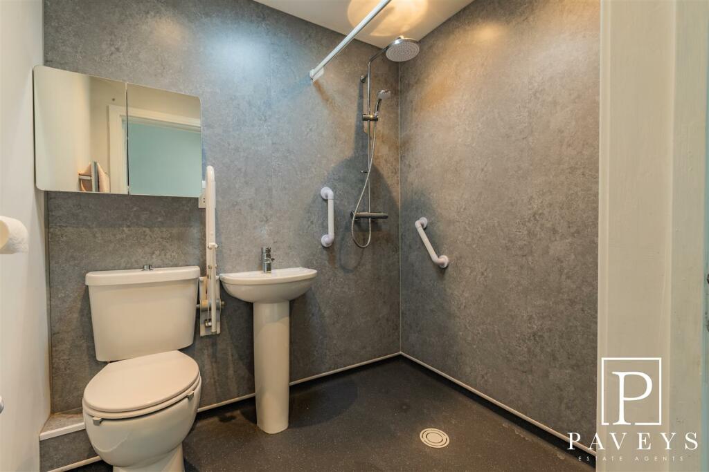 WET ROOM