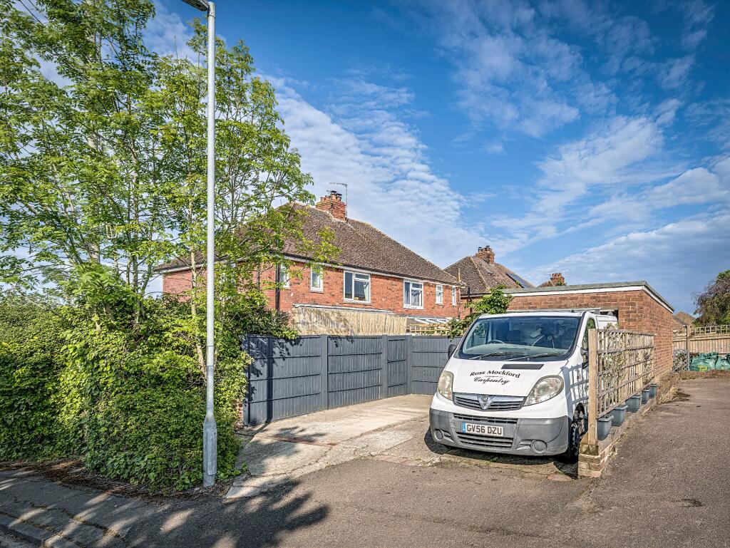 Detached Garage 