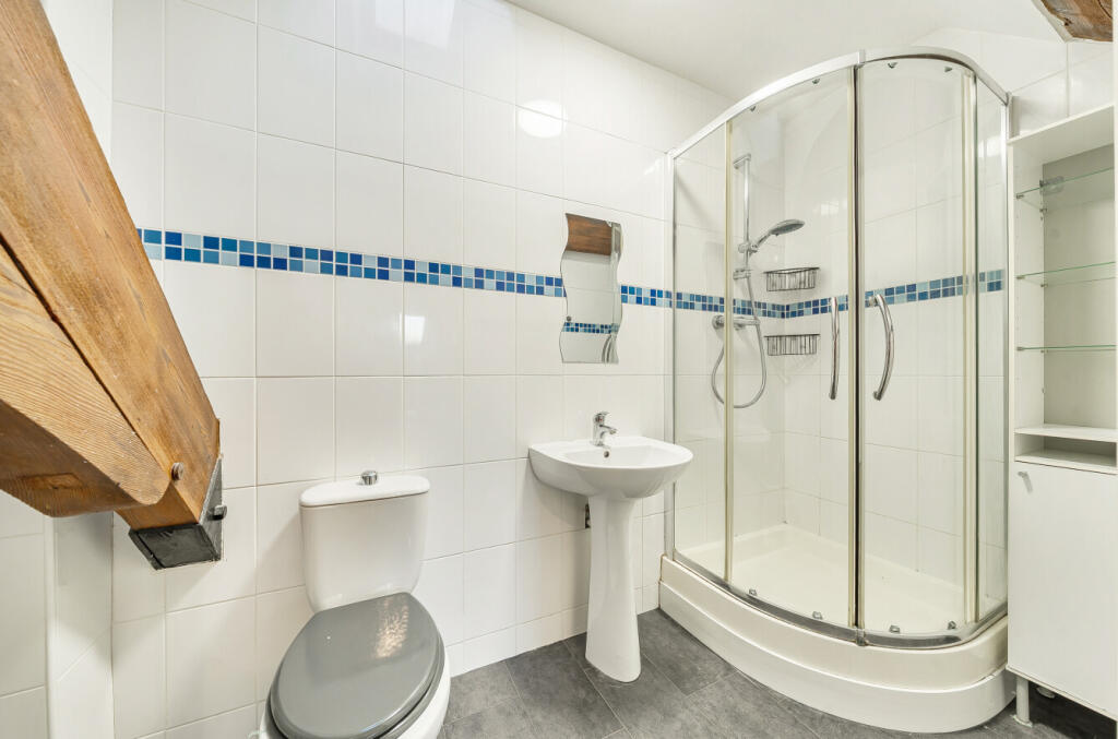 1387945-2-6936e77...