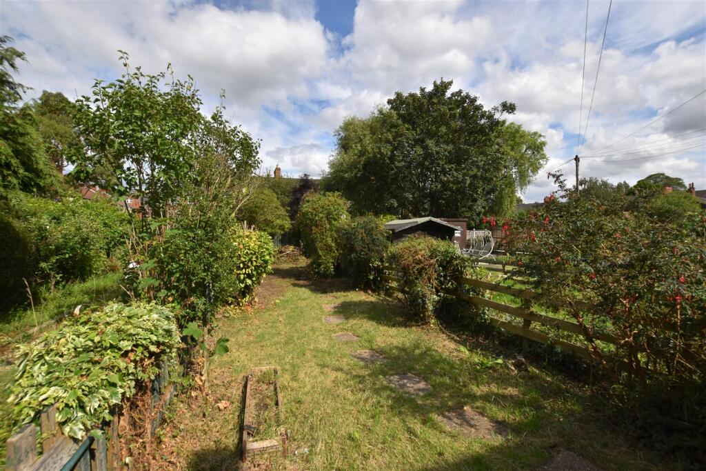 Front Garden Area.jpg