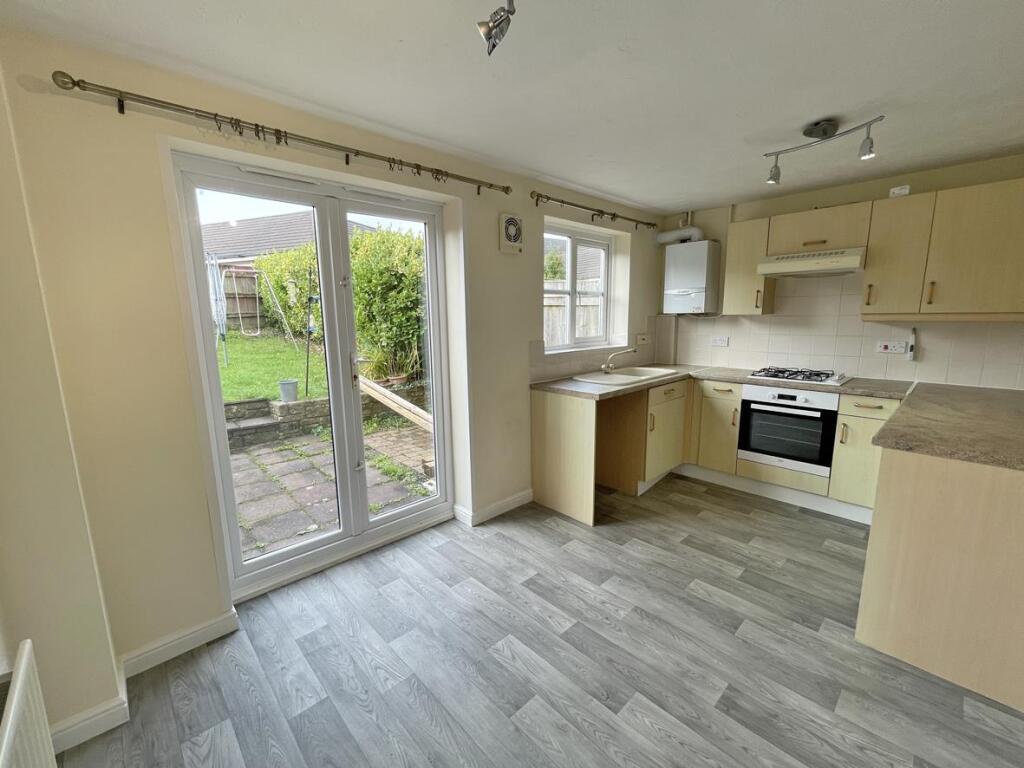 Frobisher Approach 16- Kitchen.jpg