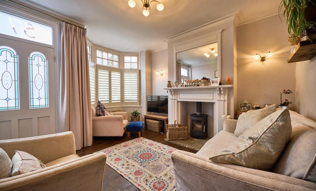 Front Lounge
