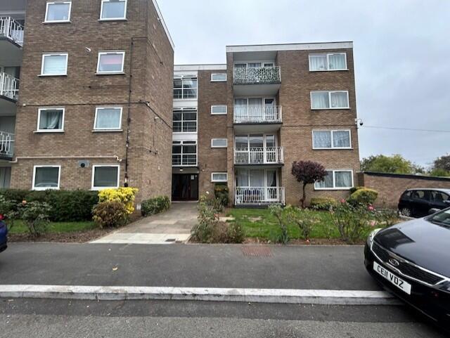Sunnydene Gardens, Wembley, HA0