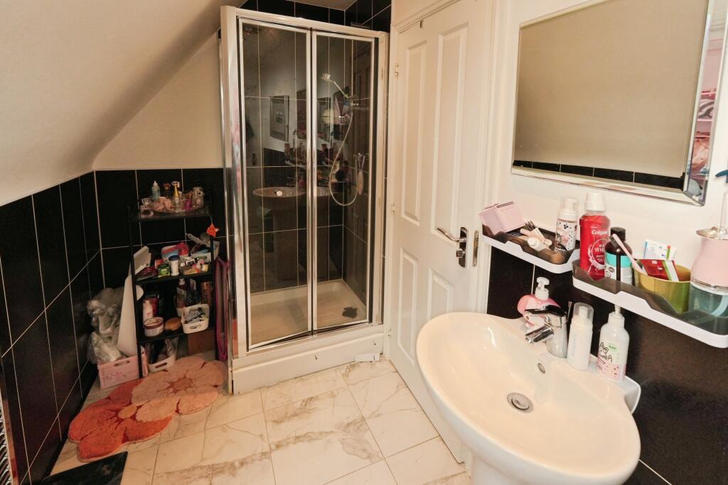 Jack &amp; Jill En-Suite