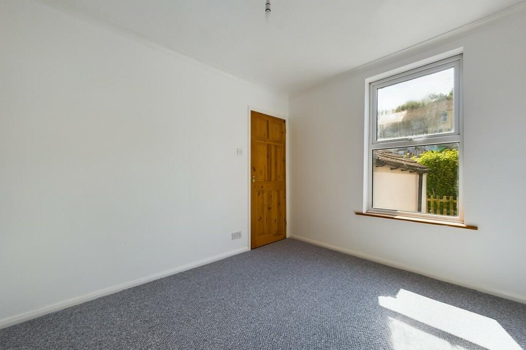 CAM01085G0-PR0396...