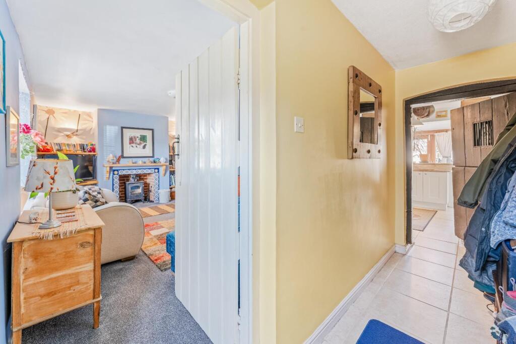 90 High St Yatton BS49 4DW 2.jpg