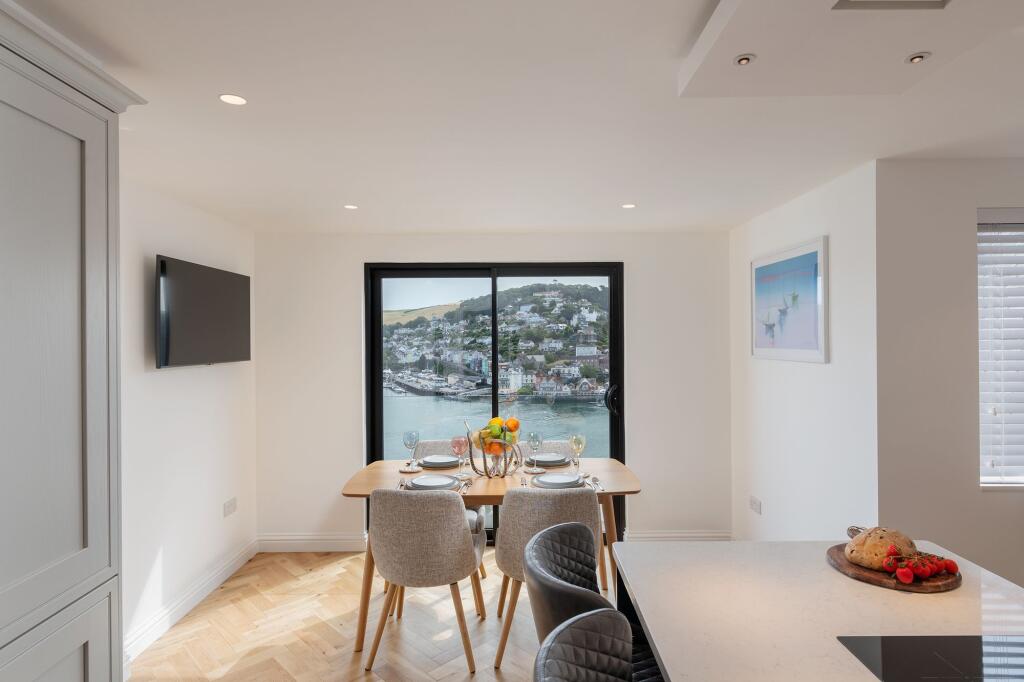Kitchen /Dining Room- Trafalgar Cottage Above Town-Dartmouth