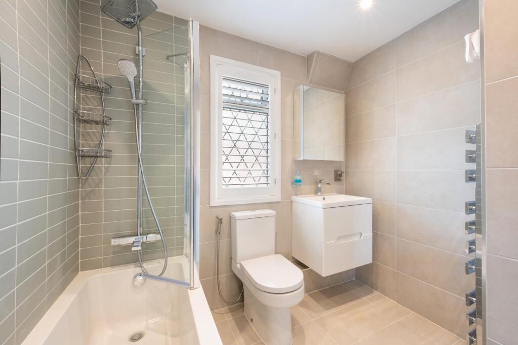 BRIARWOOD ROAD  (15).jpg