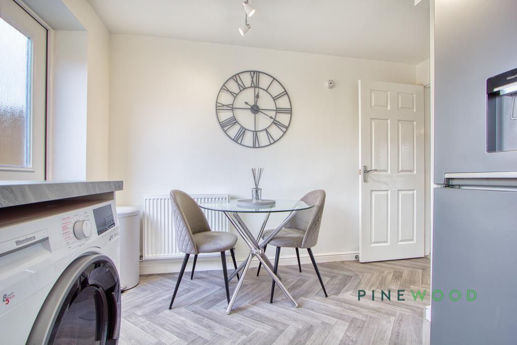 KITCHEN / DINER