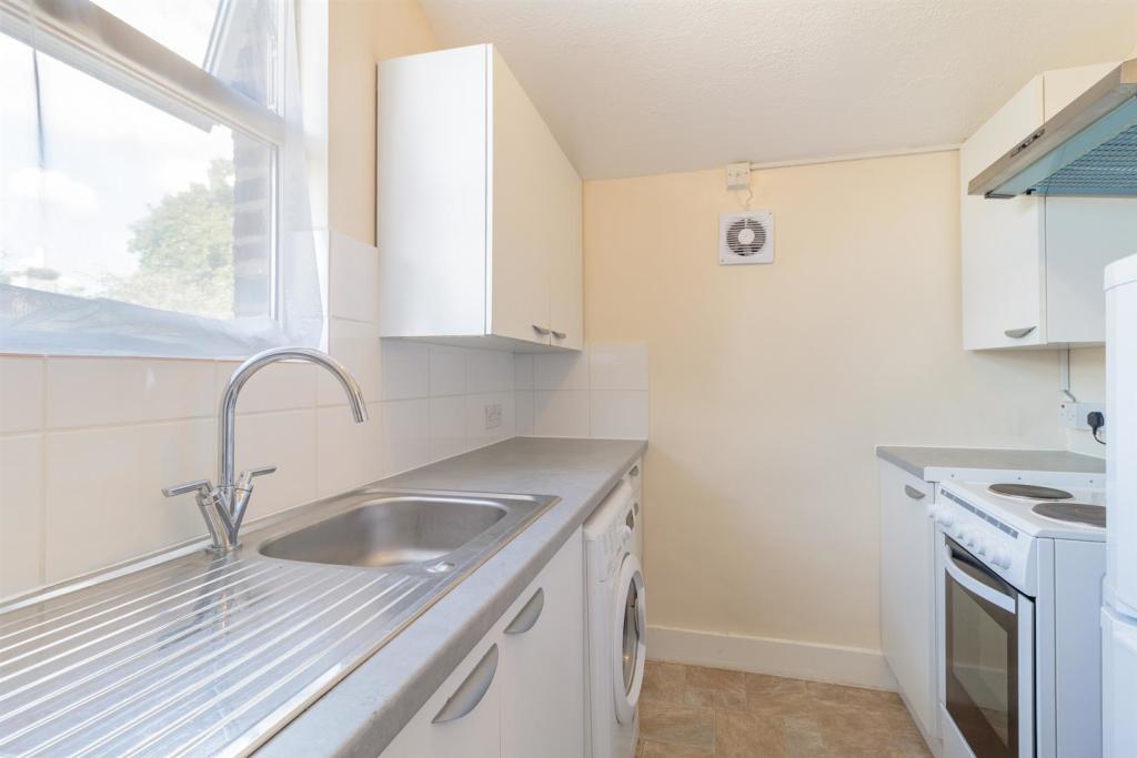 57b NIgel Road     E7 8AN (102).jpg